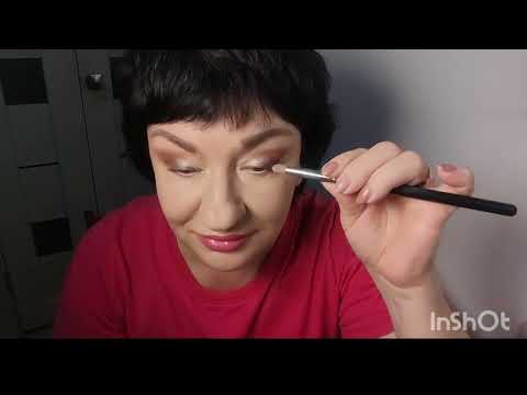 Видео: Собираюсь на работу. Макияж с палеткой теней HUDA BEAUTY и тенями SHOW GLOW