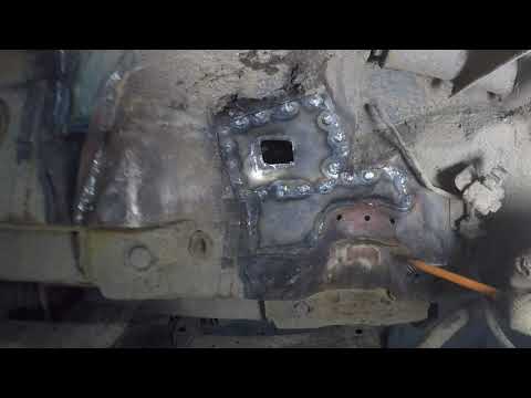 Видео: мерседес е 210 установка чашки передней пружины