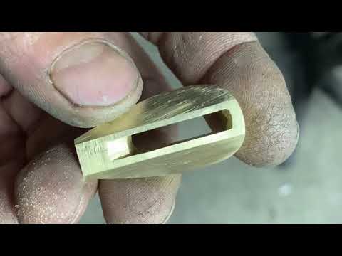 Видео: Хороший комплект: охотничий и вспомогательный ножи