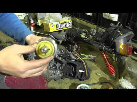 Видео: Установка ЦПГ Yamaha Jog Poche Часть 2