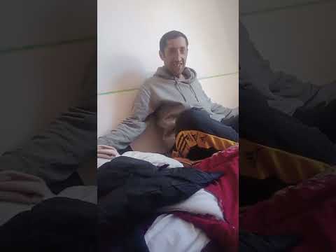 Видео: Мурочиати Ёдгор (Гоша) ба Ниёз (Филаминго).. дар табобатхона бистари шудааст