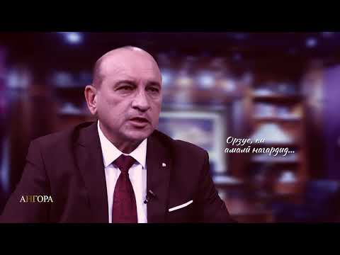 Видео: Шогирди вафодори Тоғаймурод Хушбахт Сарабек Раҳмон куҷост?/صدای خواننده تاجیک همه را مجذوب خود کرد