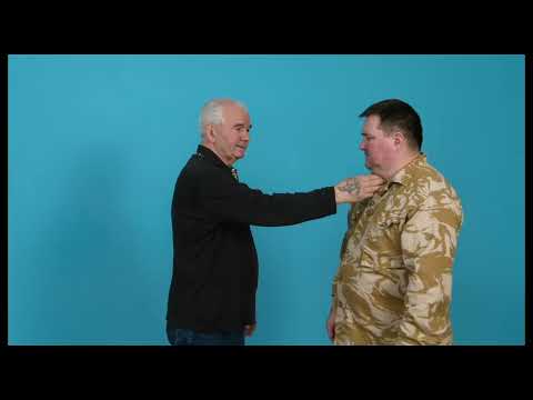 Видео: Как снять стресс простыми движениями.