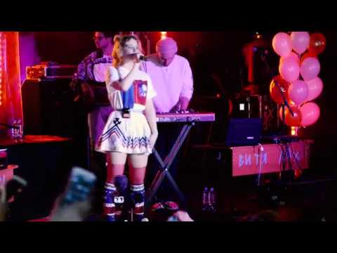 Видео: Монеточка - Твое имя, Санкт-Петербург 26.10.2018 Аврора