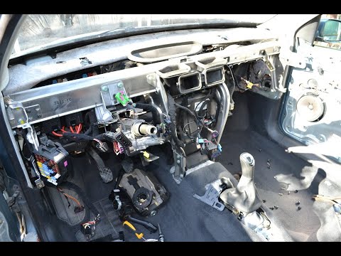 Видео: Снятие  торпеды на автомобиле Хонда Аккорд 5\  ЧАСТЬ № 4 . Устранение течи в салон.