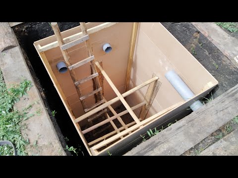 Видео: малобюджетная выгребная яма Делаю сливную яму как сделать септик выгребную