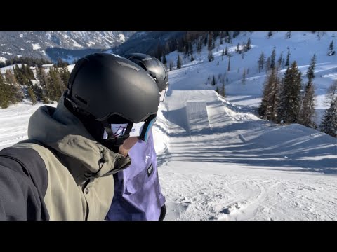 Видео: 15-летний подросток пытается сделать четверное сальто назад