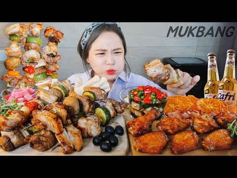 Видео: Субтитры) Grilled Pork belly & Vegetable skewers. Chicken wings. Fruit chips REAL SOUND ASMR MUKBANG
