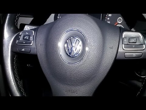 Видео: Установка руля от б7 пассата на б6.