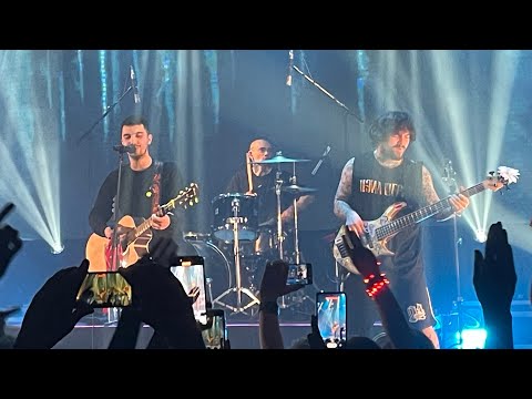 Видео: Нэил Шери - Песня о тебе (Live in Moscow) 19.04.2024, Урбан