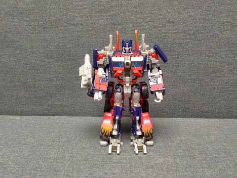 Видео: Обзор трансформера Optimus Prime - Leader class - Transformers 2007. Музей Р-ТФ.