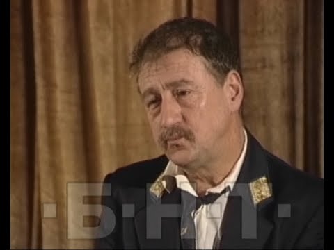 Видео: ИНТЕРВЮ С ПАВЕЛ ПОПАНДОВ В РОЛЯТА НА ТРЕНДАФИЛ АКАЦИЕВ В РУСЕ (1997)