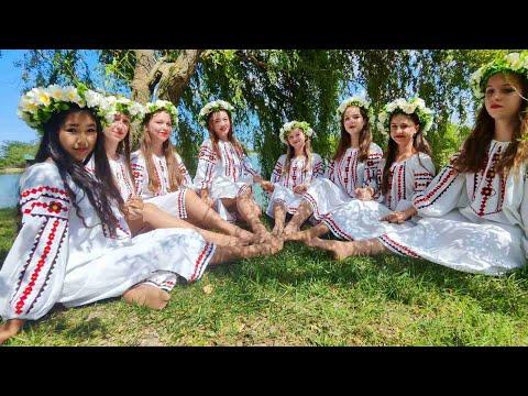 Видео: Ансамбль народного танца  "Юность" - "На Ивана Купала"