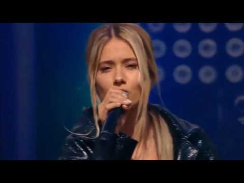 Видео: Юля Паршута - Асталависта (Маёвка лайв 2017)