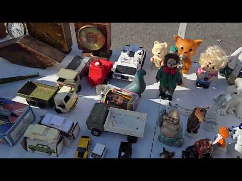 Видео: Барахолка в Клайпеде.Поиск кнопочных телефонов ч2