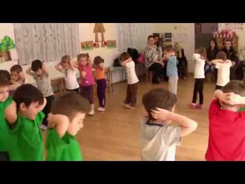 Видео: Подвижни игри_19.03.2012.flv