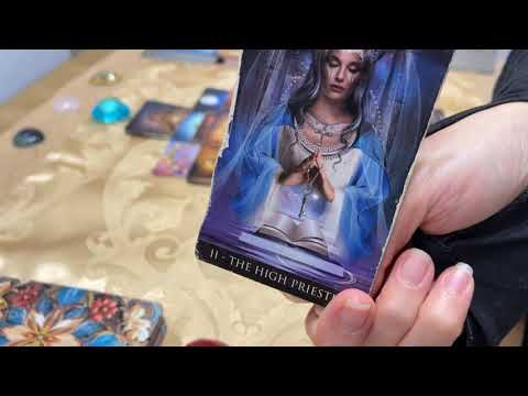 Видео: КАКОЙ МОЙ БУДУЩИЙ МУЖ? КТО МНЕ ПО СУДЬБЕ? 🎁