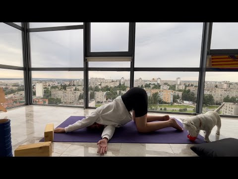 Видео: Йога перед сном. Позы для сна.