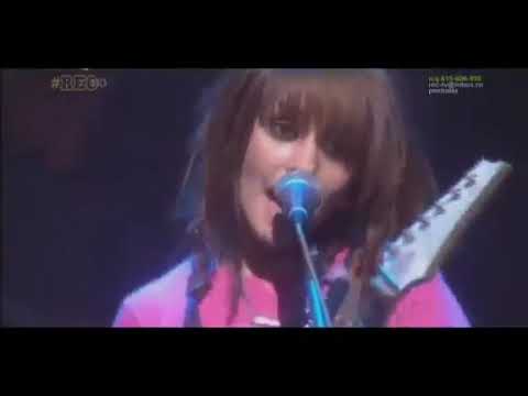 Видео: Ранетки   Нас не изменят Лужники  (Запись с микрофона Леры)