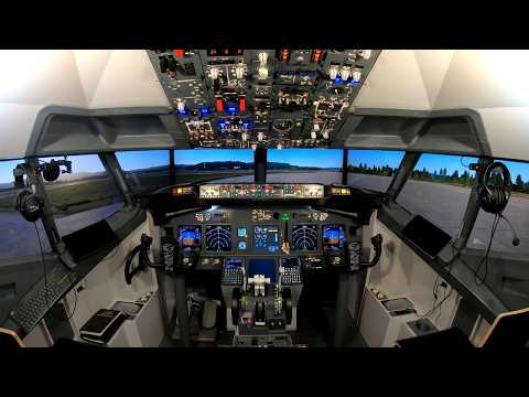 Видео: Экскурсия по моей самодельной кабине самолета 737