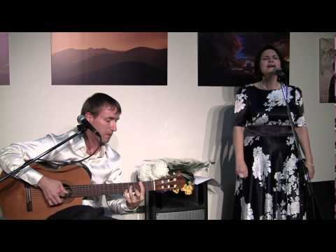 Видео: Юлия Зиганшина и Роман Ланкин - Детство моё постой