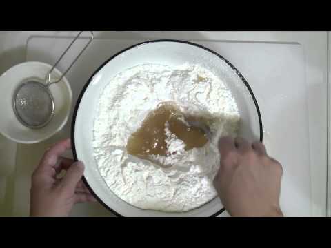 Видео: Мастика домашнего приготовления - 2 (sugar paste)