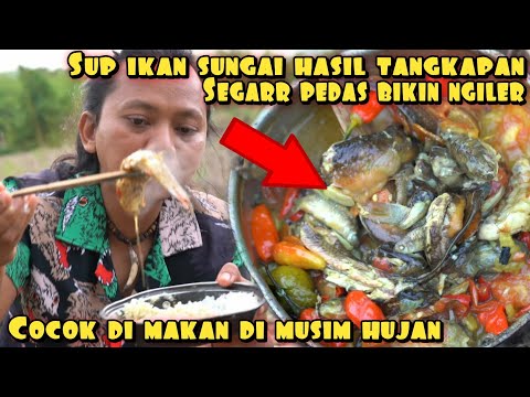 Видео: Уха из речной рыбы по рецепту Деде Иноена вызовет у вас аппетит