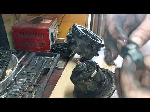 Видео: мерседес 210,снятие,ремонт генератора с водяным охлождением