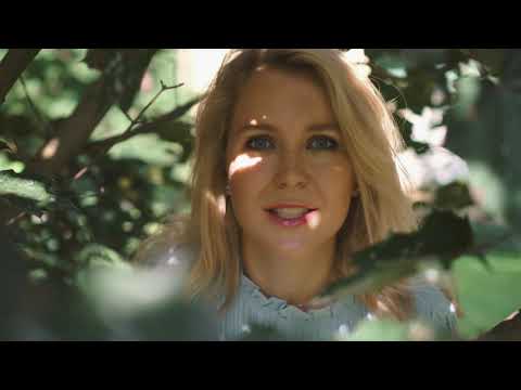 Видео: «Скажи, о чем в тени ветвей»