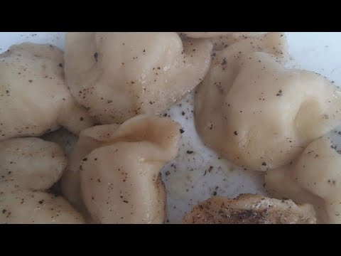 Видео: 1026. Вареники с квашеной капустой и салом