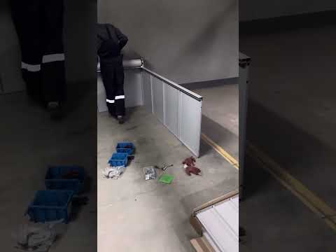 Видео: Монтаж шкафа в паркинг