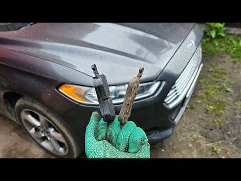 Видео: Заміна задніх тормозних колодок Ford Fusion USA