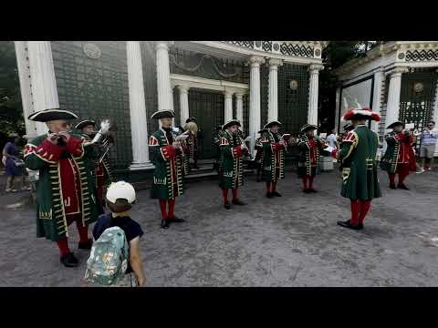 Видео: Старинный марш "Морской король". Преображенский духовой оркестр под управлением Евгения Лебедева.