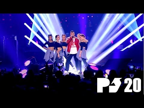 Видео: Руки Вверх! - Он тебя целует @ Crocus City Hall, 2016