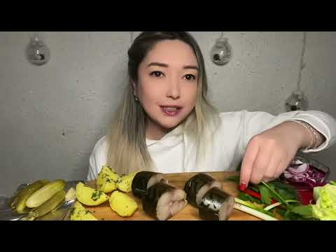 Видео: МУКБАНГ скумбрия копчёная 🔥🔥🔥
