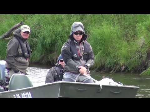 Видео: Рыбалка на Камчатке ч 1 С нахлыстом по Еловке