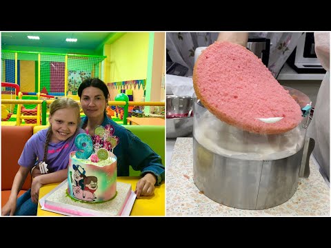 Видео: Кондитерский VLOG: Торт для юной ЗРИТЕЛЬНИЦЫ👧🏼/ Гравити Фолз🐷/ Делаем торт ВМЕСТЕ💖/ Мама Вика