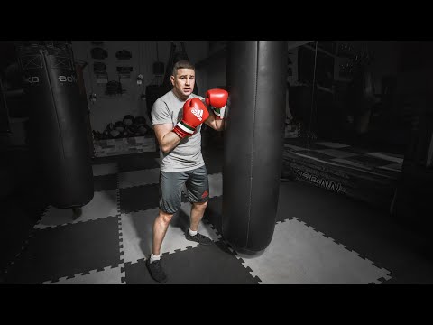 Видео: Как вложить силу в короткий удар - Пробить ударом насквозь