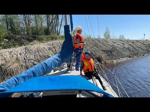 Видео: Яхта в БЕДЕ. Помогут ли спасатели? Буксирование. Видеодневник экспедиции. День 10
