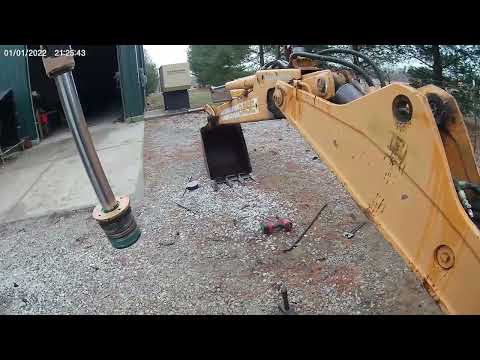 Видео: Повторно герметизирующие гидравлические цилиндры экскаваторов-погрузчиков Case.