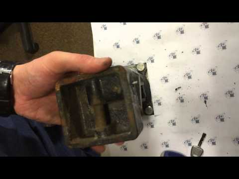 Видео: Вскрытие замка саморезом. Работает ли этот метод?