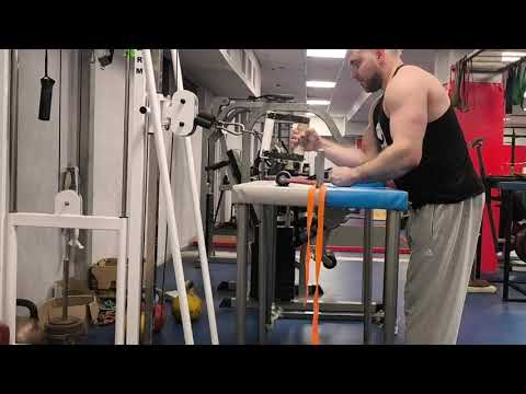 Видео: Сгибание кисти 30кг на блоке с ручкой на лямках 50мм