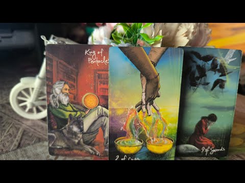 Видео: ♥️ НАБЛЮДАВА ТЕ ТАЙНО!💥💯 Силна любов и душевна мъка🔥 #таролог #тарокарти