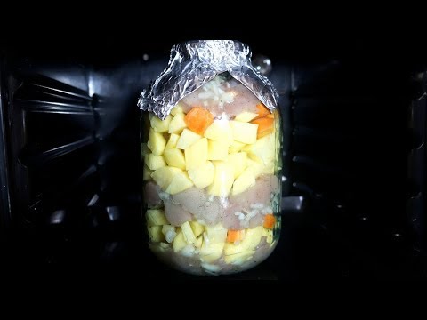 Видео: РАЗОБЛАЧЕНИЕ. КАРТОФЕЛЬ С МЯСОМ В БАНКЕ! Вам точно захочется повторить.