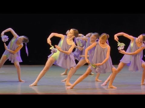 Видео: "Нежность лепестков"