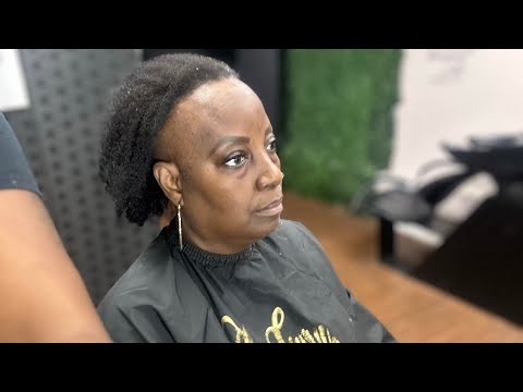 Видео: Она потратила тысячи долларов на лечение роста волос. Теперь она вернулась.