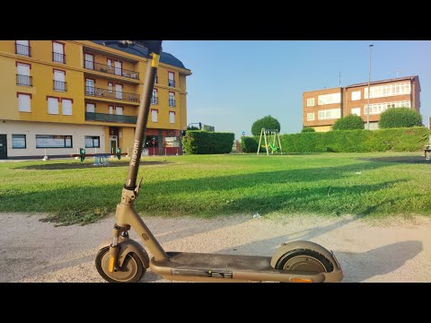 Видео: Xiaomi Electric Scooter 4 Pro Max / Самокат повышенной безопасности от Xiaomi