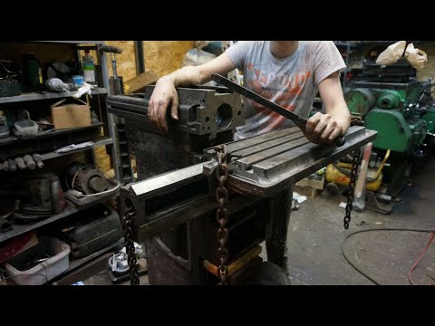 Видео: Выставляем продольную подачу перпендикулярно поперечной и вертикальной подачи. Ремонт геометрии 675!