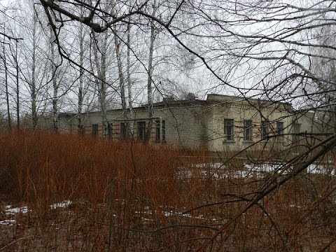Видео: Заброшенная в/ч 21868 | Часть 3 - Армейский клуб / Баня / Санчасть