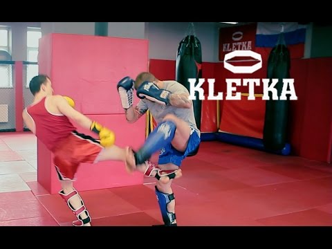 Видео: Двойка лоукик комбинация от Андрея Басынина.